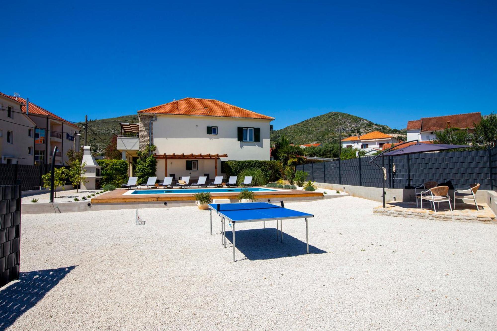 Apartment Laura Trogir Exterior foto