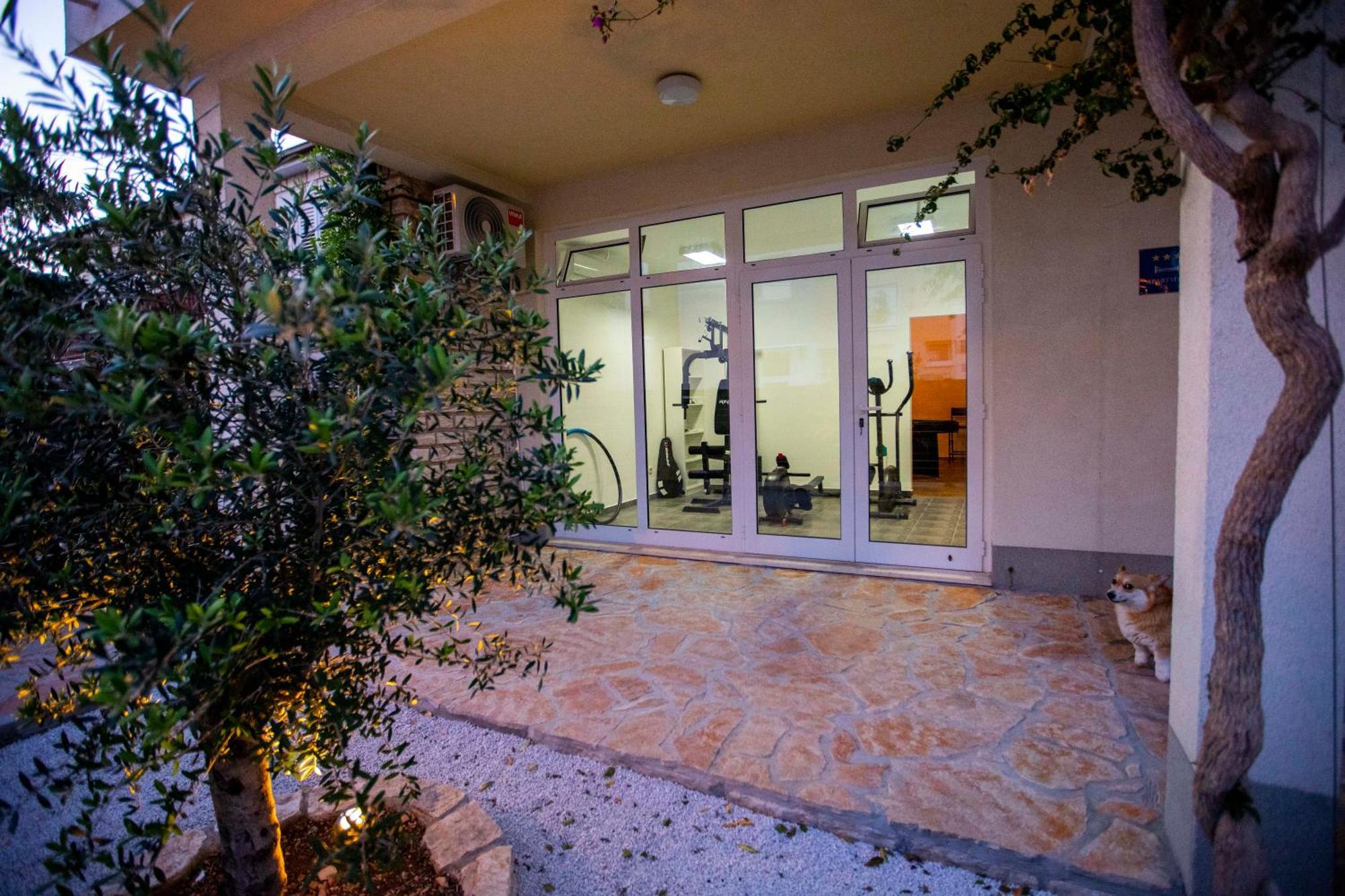 Apartment Laura Trogir Exterior foto