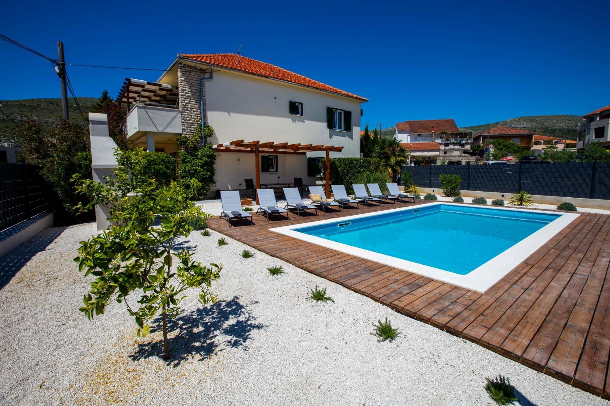 Apartment Laura Trogir Exterior foto