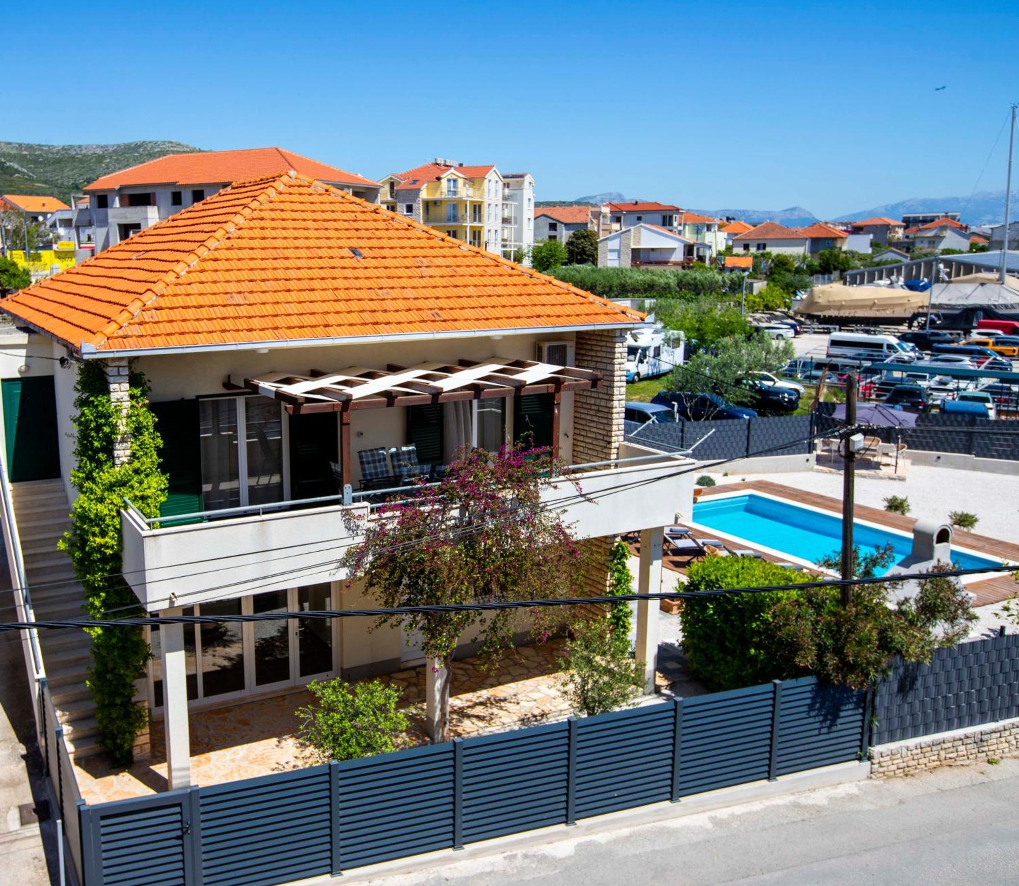 Apartment Laura Trogir Exterior foto